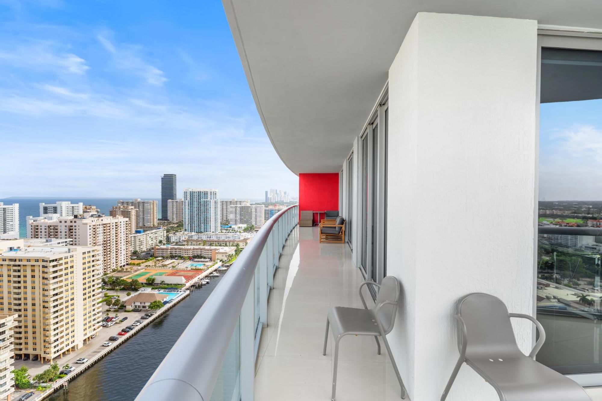 Beachwalk Resort - Vip Tower - Oceanview Unit 3 Bedroom & 3 Bathroom Hallandale Beach Exterior photo